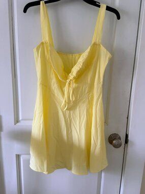 YELLOW MINI SUNDRESS 2XL FLOWY TIE FRONT SUMMER PLUS SIZE